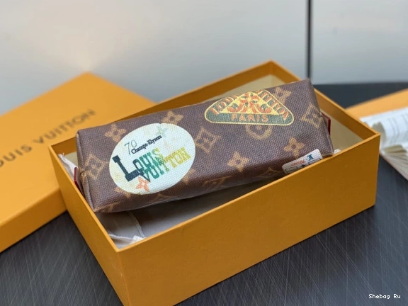 COSMETIC Vuitton Louis POUCH 0713